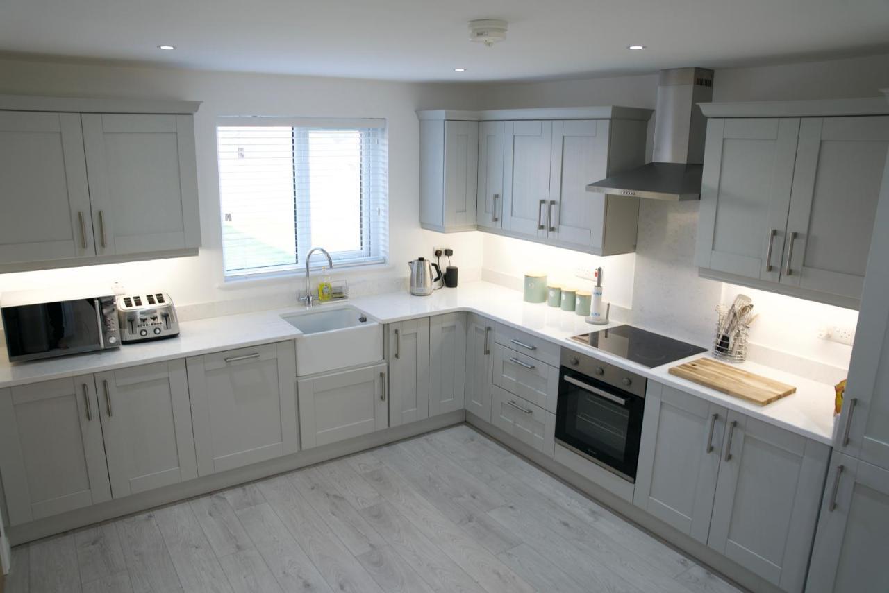 Modern 3 Bedroom Coastal Home Newry Eksteriør bilde