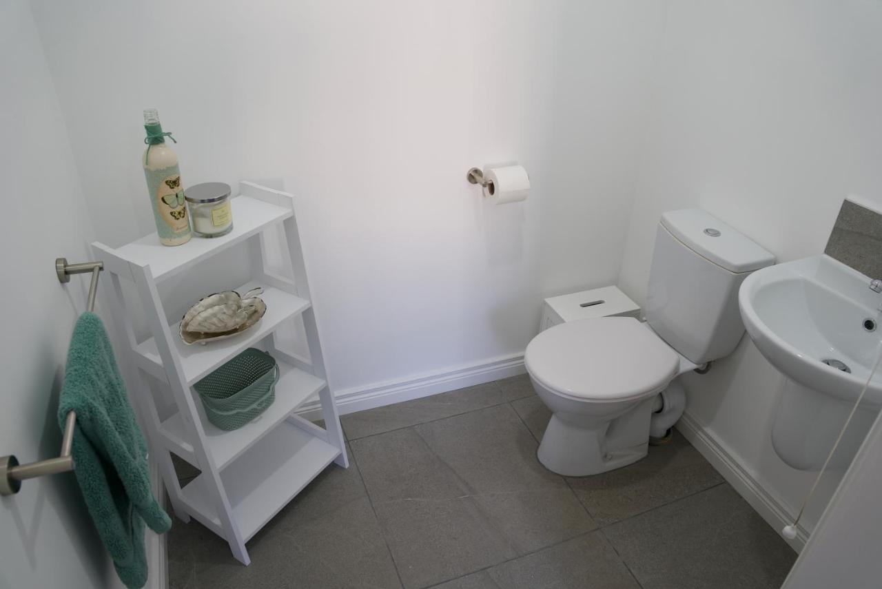 Modern 3 Bedroom Coastal Home Newry Eksteriør bilde
